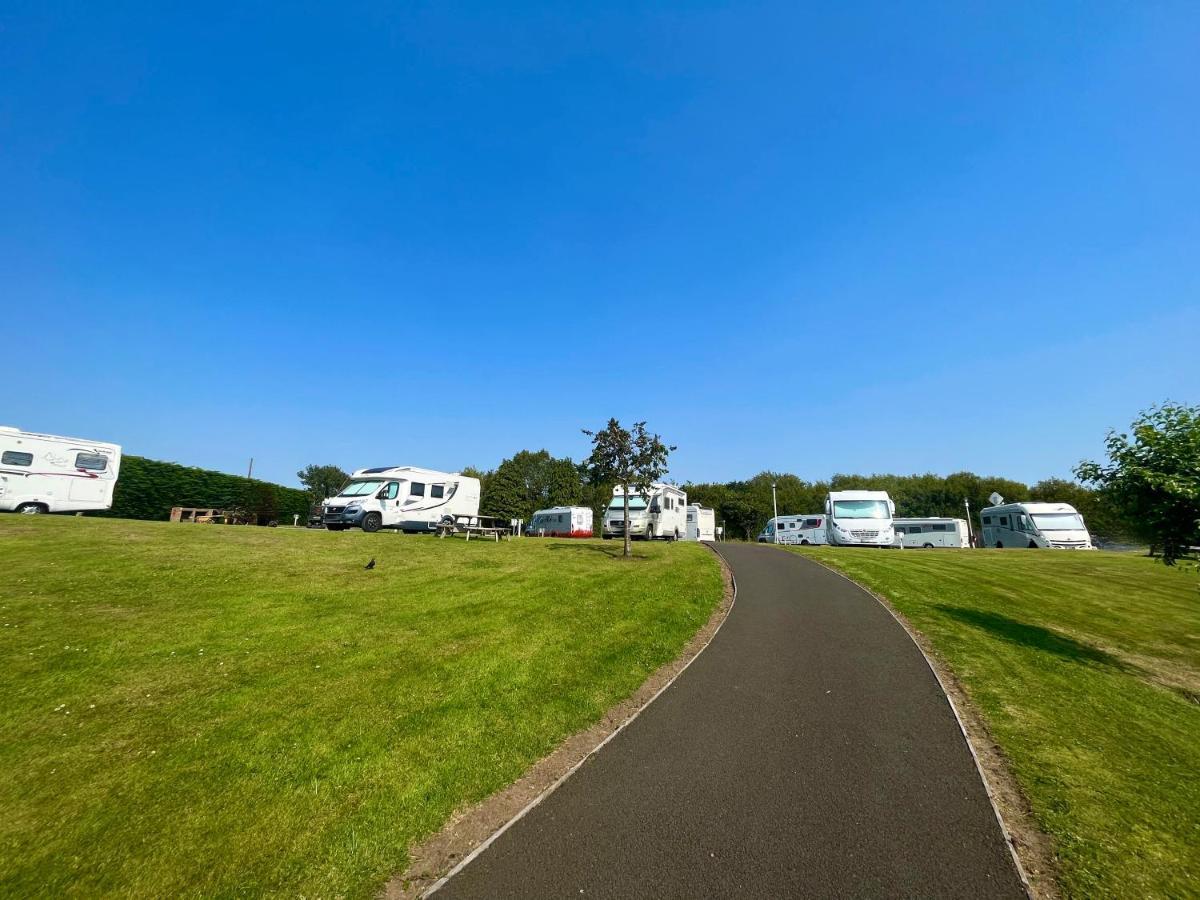3 Bedroom Self-Catering Holiday Home Stepps Bagian luar foto