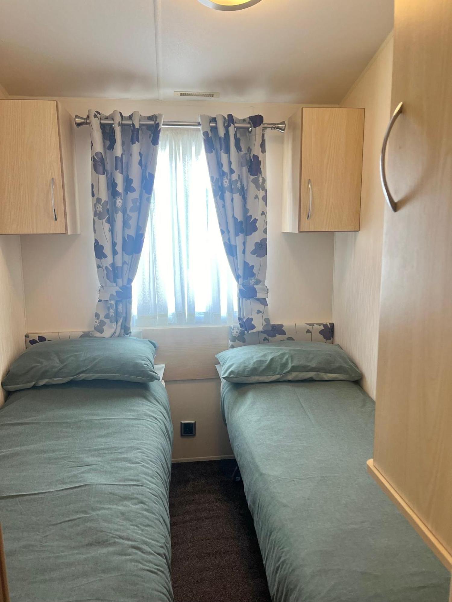 3 Bedroom Self-Catering Holiday Home Stepps Bagian luar foto