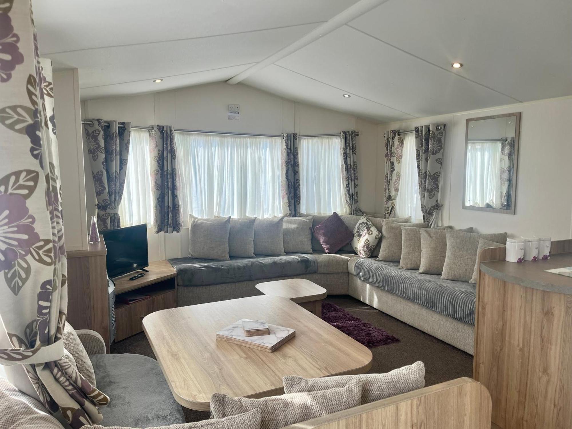 3 Bedroom Self-Catering Holiday Home Stepps Bagian luar foto